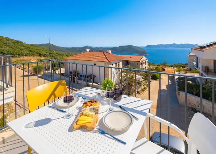 Meri Daire Kaş